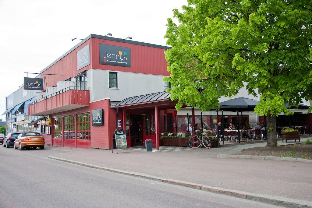 Jennys Hotell Och Restaurang Arvika Exterior foto