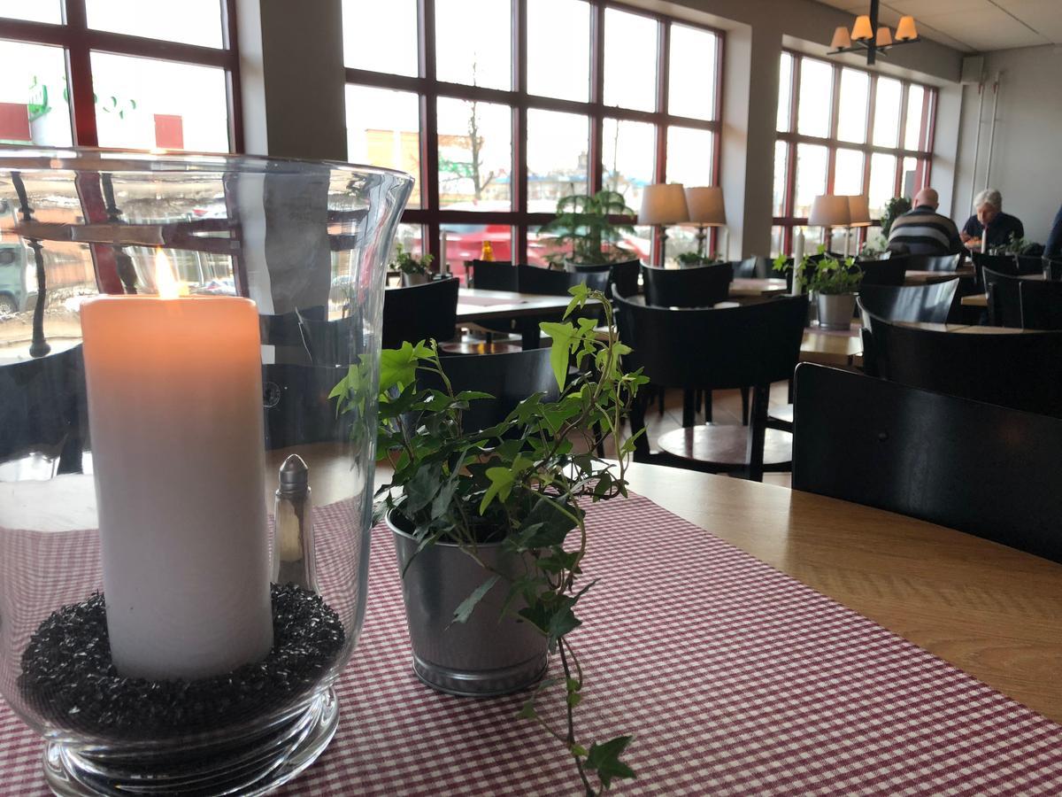 Jennys Hotell Och Restaurang Arvika Exterior foto