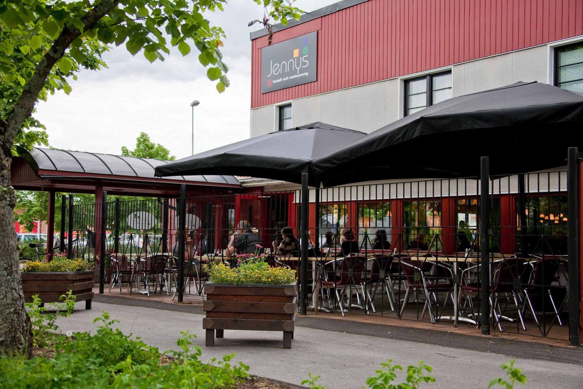 Jennys Hotell Och Restaurang Arvika Exterior foto